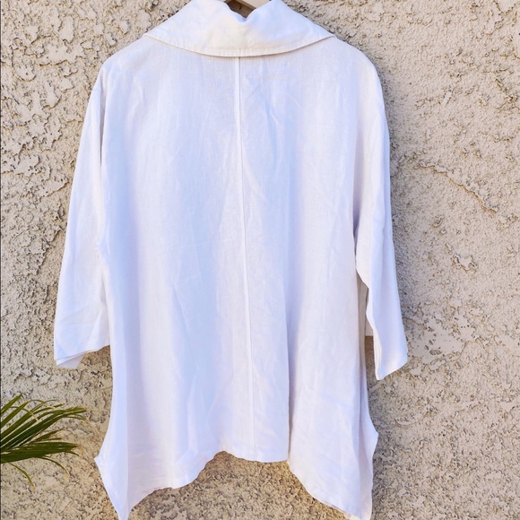 COPY - Vintage 💫 White Linen Oversized Jacket - Picture 5 of 6